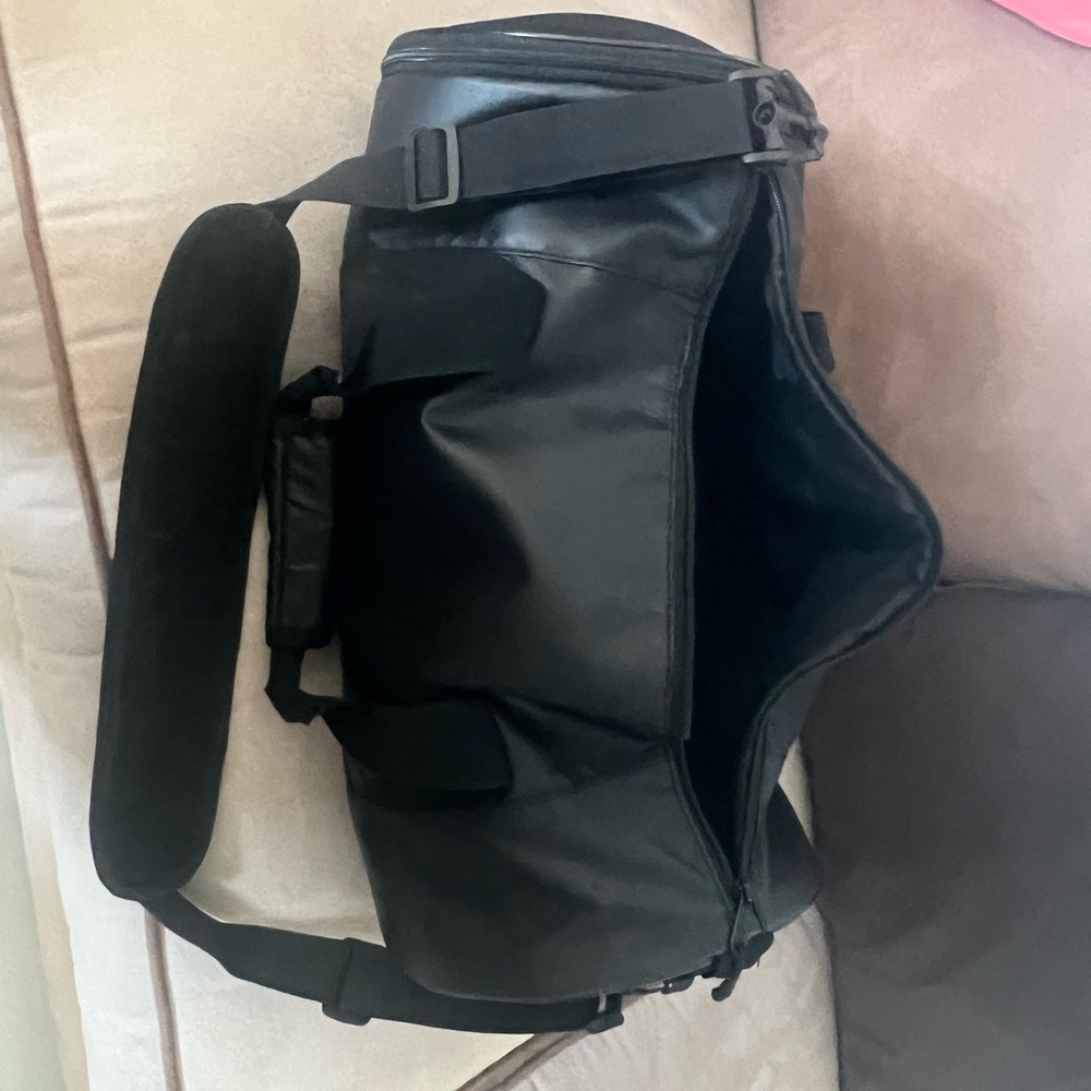 Black gymshark gym bag